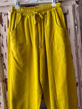 Pantalón amarillo