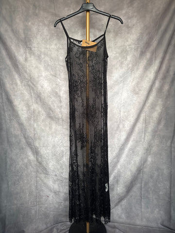 Vestido largo encaje negro