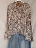 Blusa animal print beige
