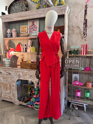 Conjunto chaleco y pantalón