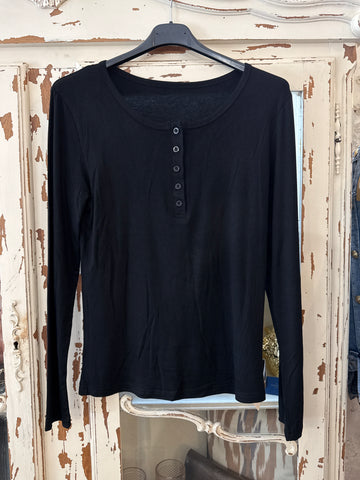 Camiseta básica botones negra