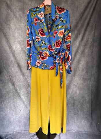 Blusa flores azul