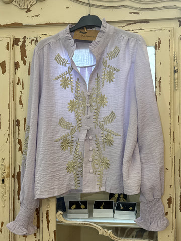 Blusa lila bordados dorados