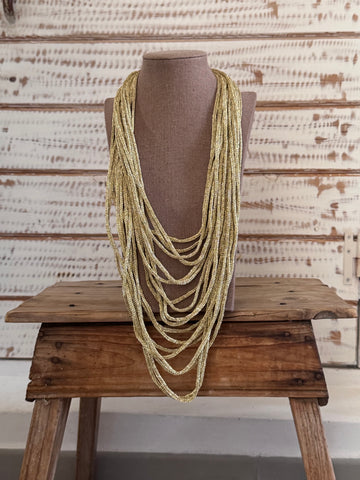 Collar tiras dorado