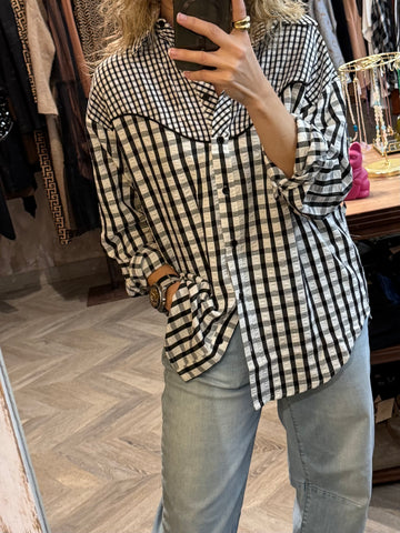 Camisa vichy negra flecos