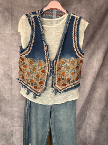 Chaleco vaquero bordados