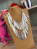 Collar metal plateado