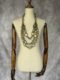 Collar largo eslabones caucho kaki