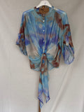 Blusa Tie Dye anudada
