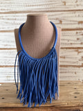 Collar flecos caucho azul