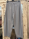 Pantalón gris